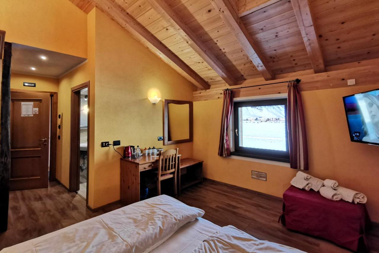 Agriturismo La Poina Livigno Exteriör bild