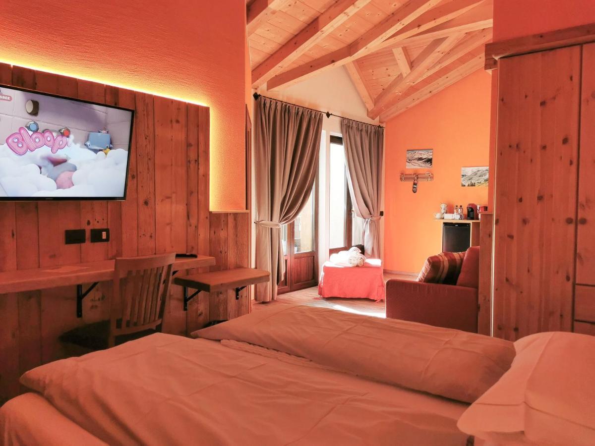 Agriturismo La Poina Livigno Exteriör bild